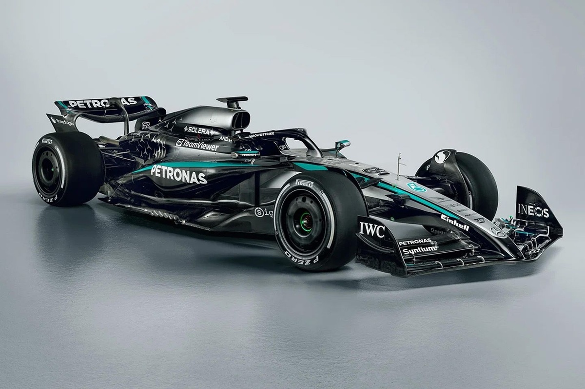 mercedes-unveils-2025-w16-car-ahead-of-bahrain-f1-testing