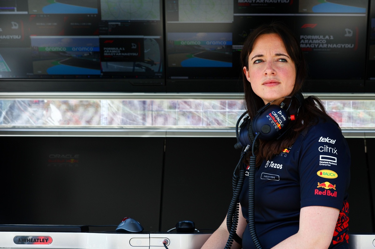 red-bull-engineer-hannah-schmitz-wants-more-women-in-f1