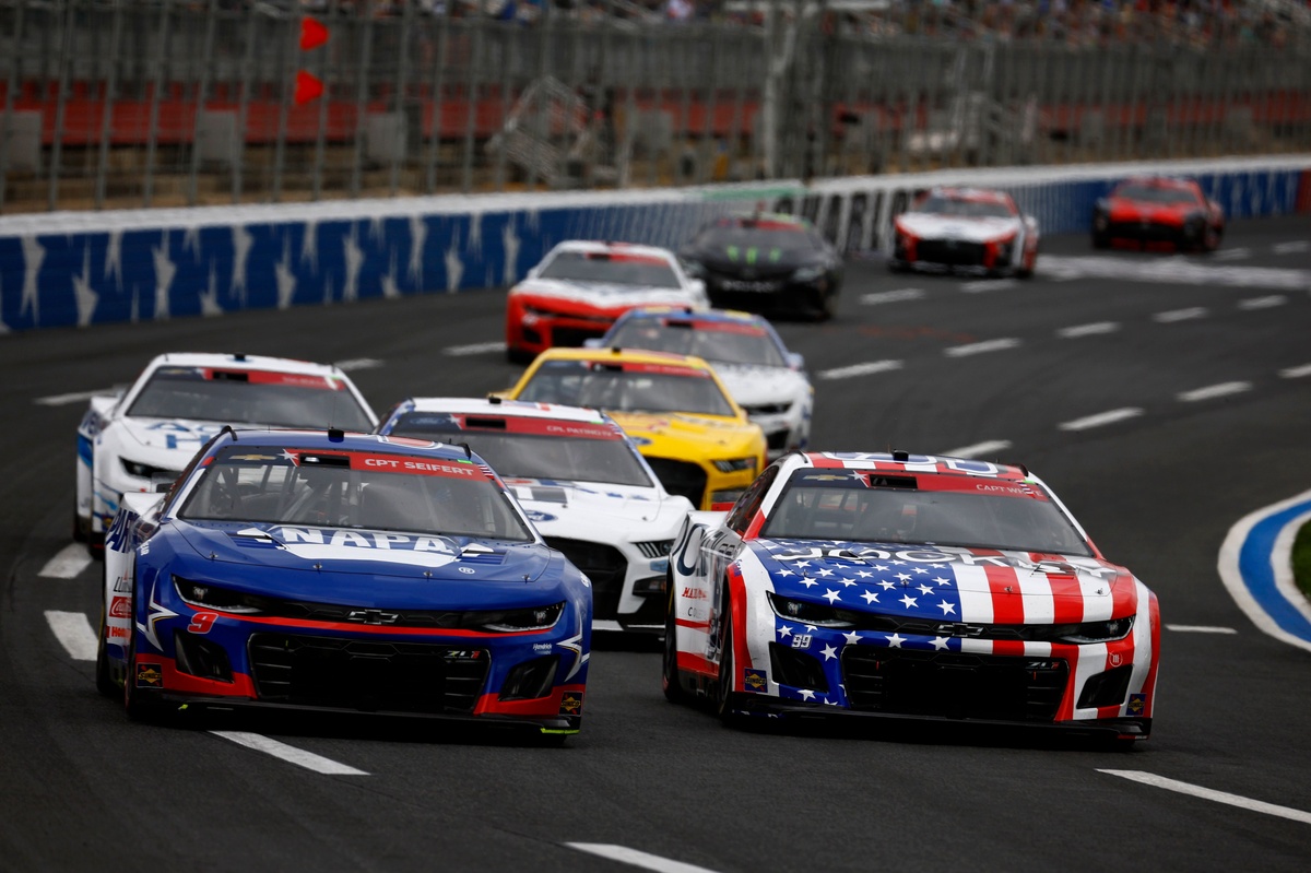 nascar's-longest-race-to-feature-full-field-of-40-cars-for-the-coke-600