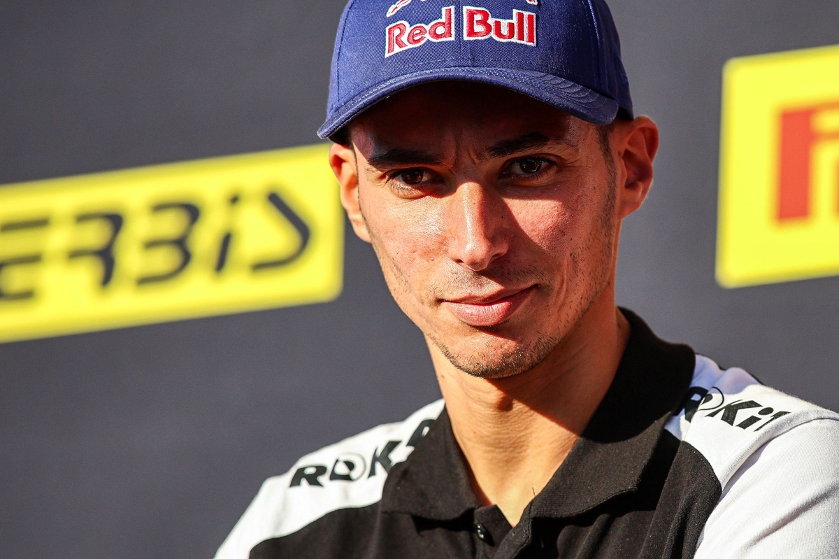 superbike-legend-toprak-razgatlioglu-signs-with-pramac-for-2026-motogp-debut