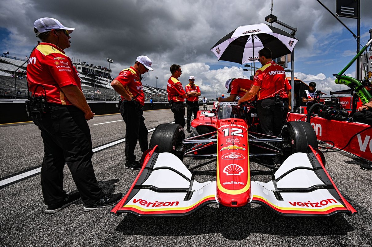 where’s-will-power?-early-tire-trouble-sidelines-indycar-polesitter-in-st.-louis