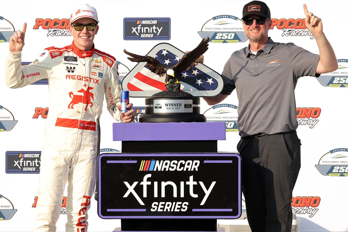 connor-zilisch-and-crew-chief-dale-earnhardt-jr.-win-pocono-nascar-xfinity-race