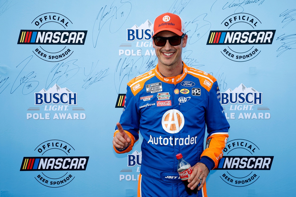joey-logano-earns-nascar-cup-pole-in-a-tie-as-ford-dominates-atlanta-qualifying