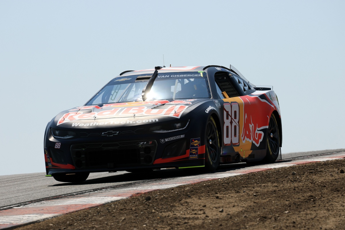 shane-van-gisbergen-“shaking”-after-4th-straight-nascar-pole