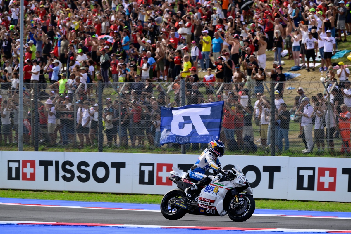 alex-marquez-to-ride-factory-spec-ducati-in-motogp-2026