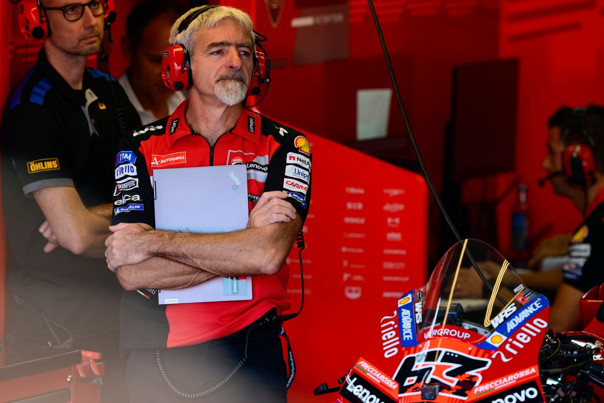 step-inside-the-ducati-garage-at-the-motogp-sprint-in-misano