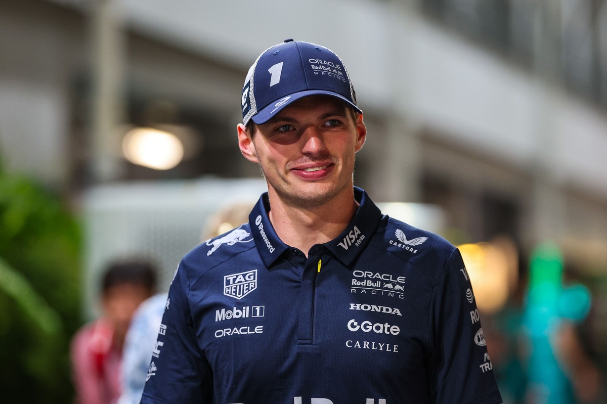 did-max-verstappen-poke-fun-at-lando-norris-on-social-media-after-singapore-gp-drama?