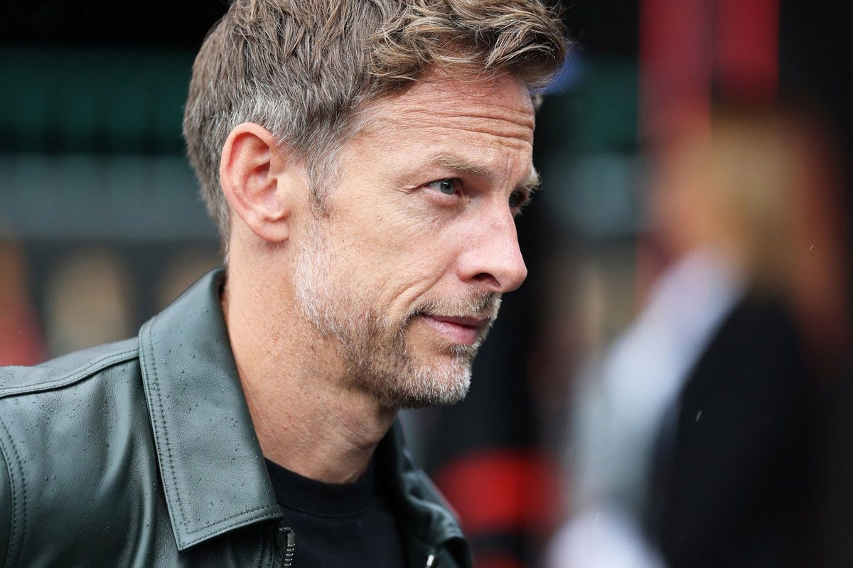 jenson-button-targets-new-challenge-outside-of-racing-career:-"could-be-rather-embarrassing"