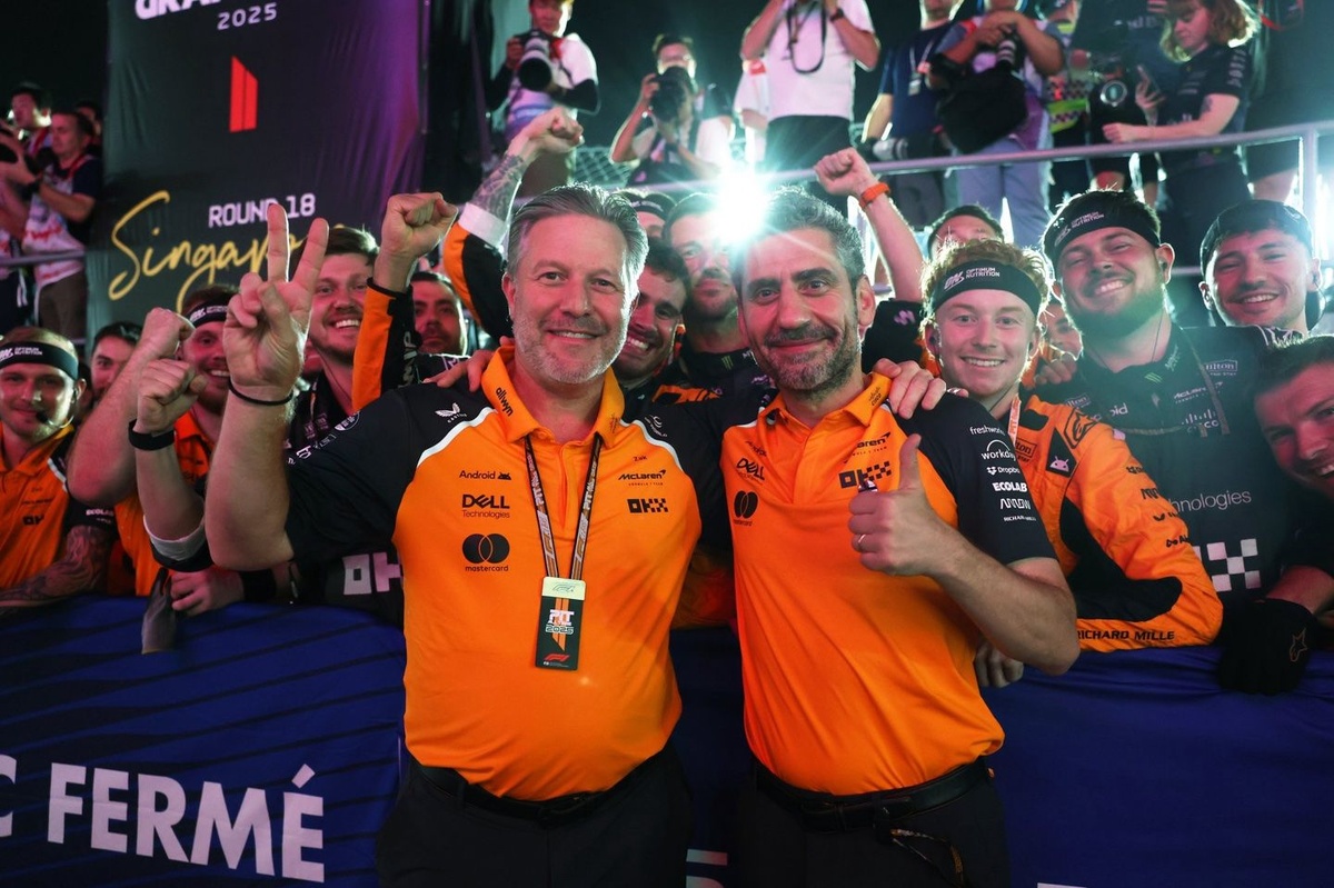 zak-brown-plays-down-dynasty-talk-as-mclaren-targets-week-to-week-execution